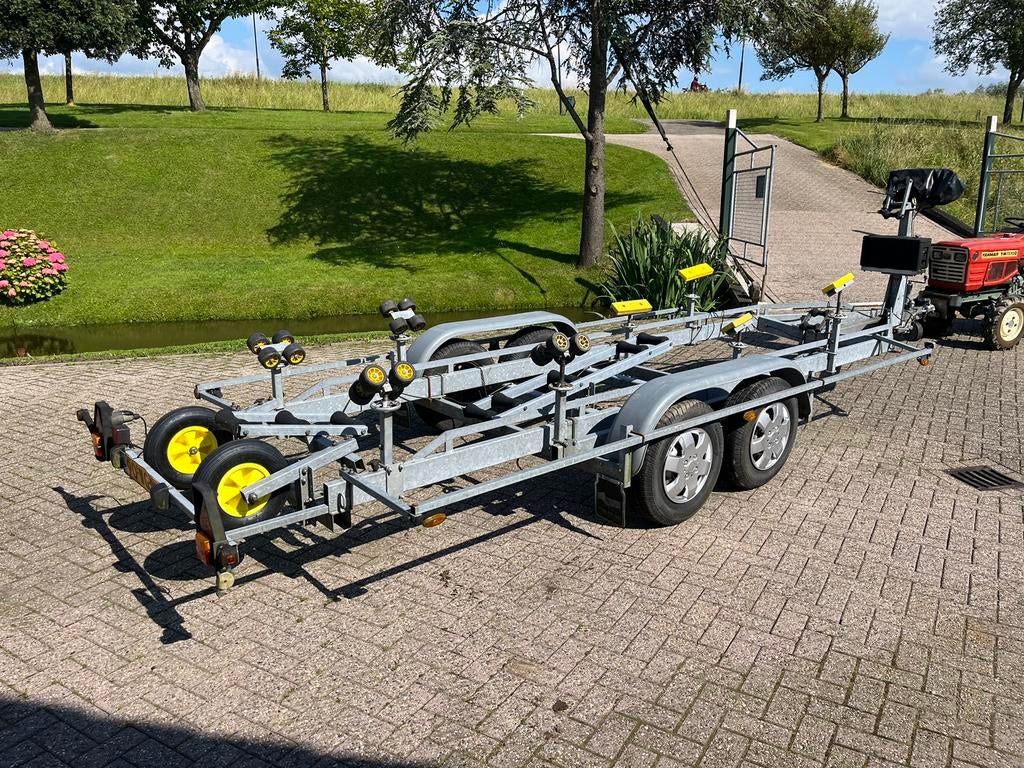 te huur pega boottrailer 2750kg 8meter, Watersport en Boten, Ophalen, Gebruikt, 1500 tot 3000 kg, 6 tot 9 meter