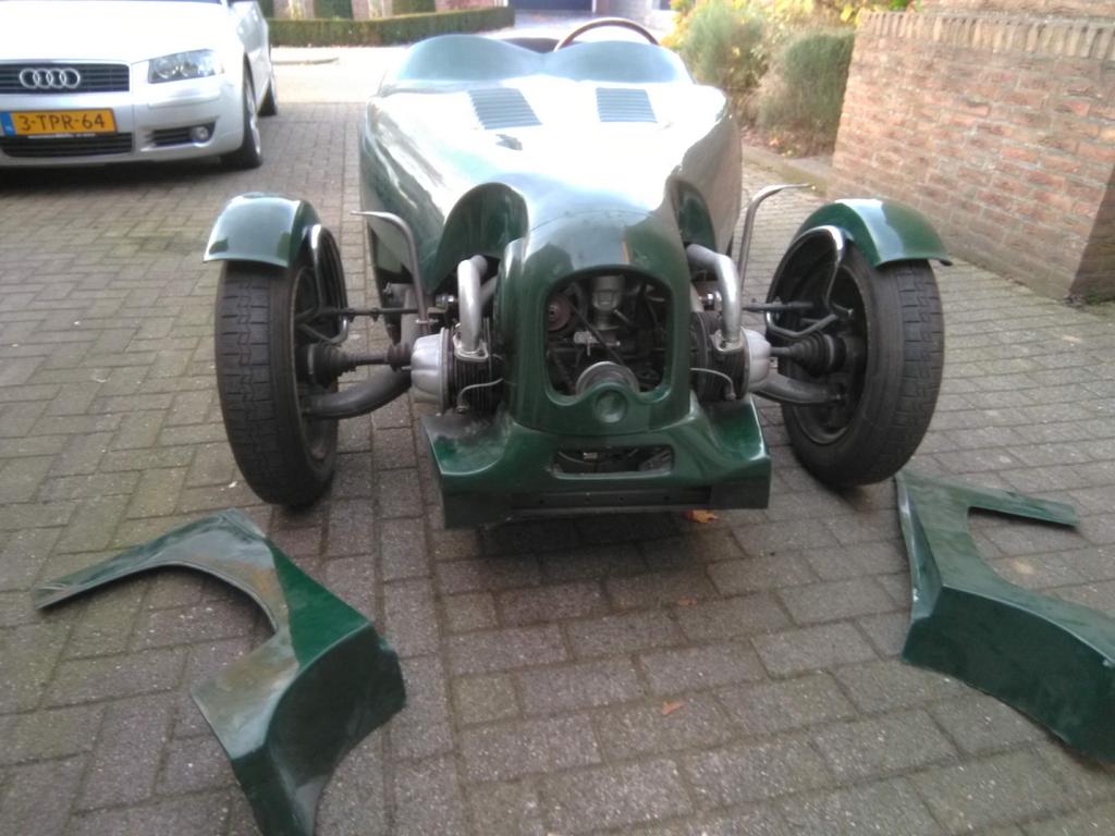 Lomax 224 Citroen 2CV, Ophalen