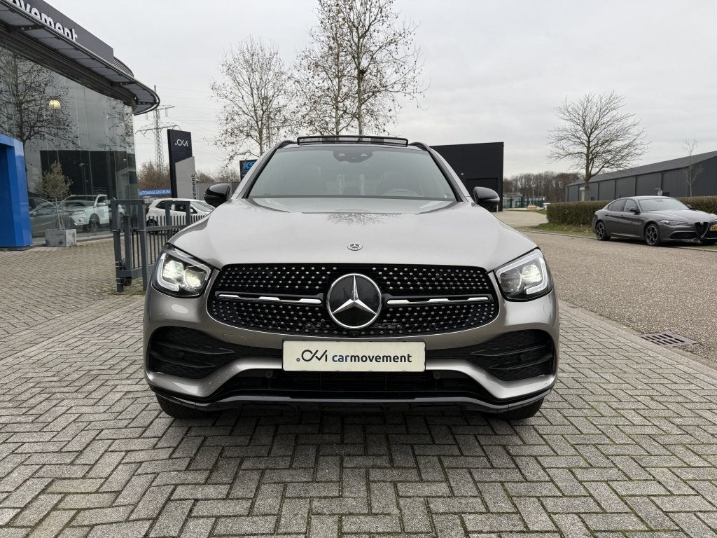 Mercedes-Benz GLC 300e 4M AMG Styling I Night I Pano I Trekh, Auto's, Automaat, 14 kWh, Gebruikt, 4 cilinders