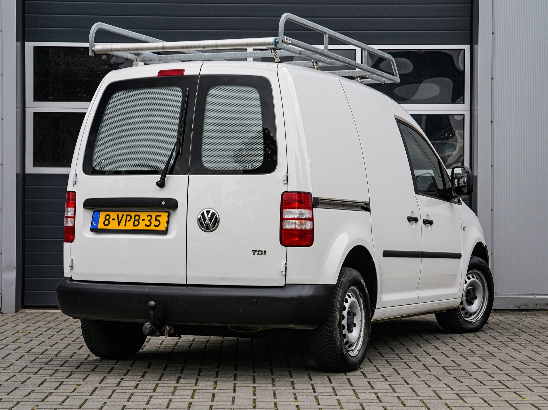 Volkswagen Caddy 1.6 TDI Baseline | Zeer weinig kilometers |, Euro 5, Zwart, 4 cilinders, 700 kg