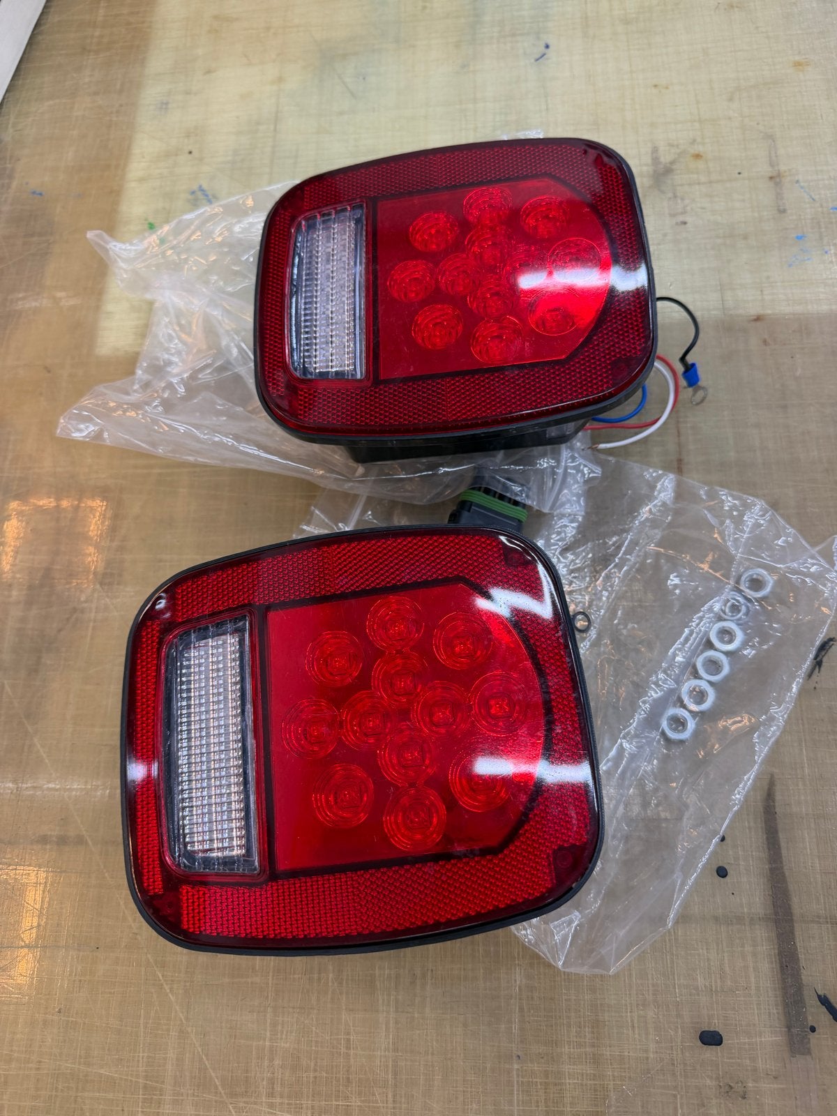 Nieuwe achterlichten Jeep YJ/TJ Amerikaans model, Ophalen of Verzenden, Nieuw, Jeep