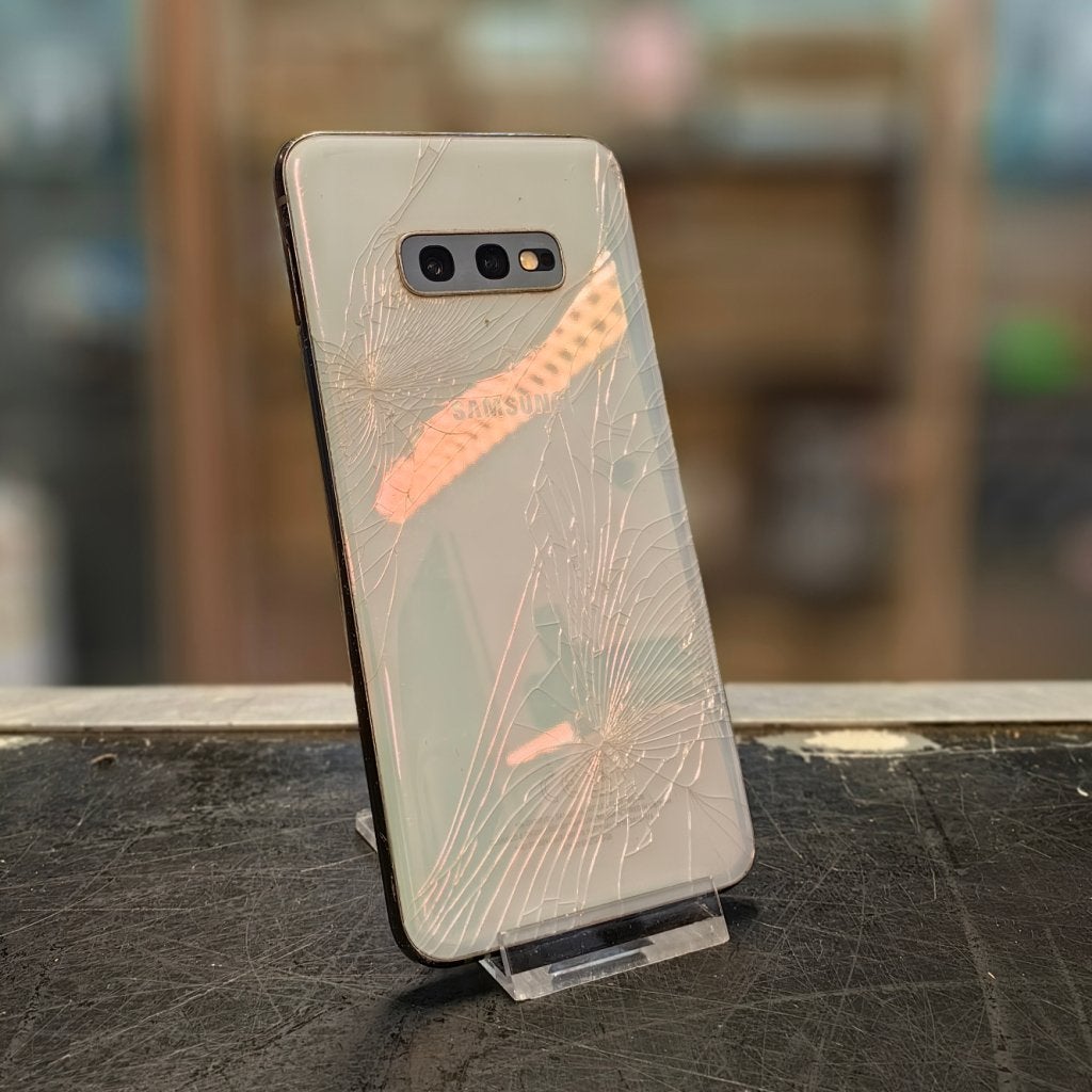 Samsung Galaxy S10e 128GB - In Nette Staat, Samsung, Zo goed als nieuw, Support@Samsung.com, 129, Samsung-ro, Yeongtong-gu
Suwon-si, Gyeonggi-do 16677
South Korea