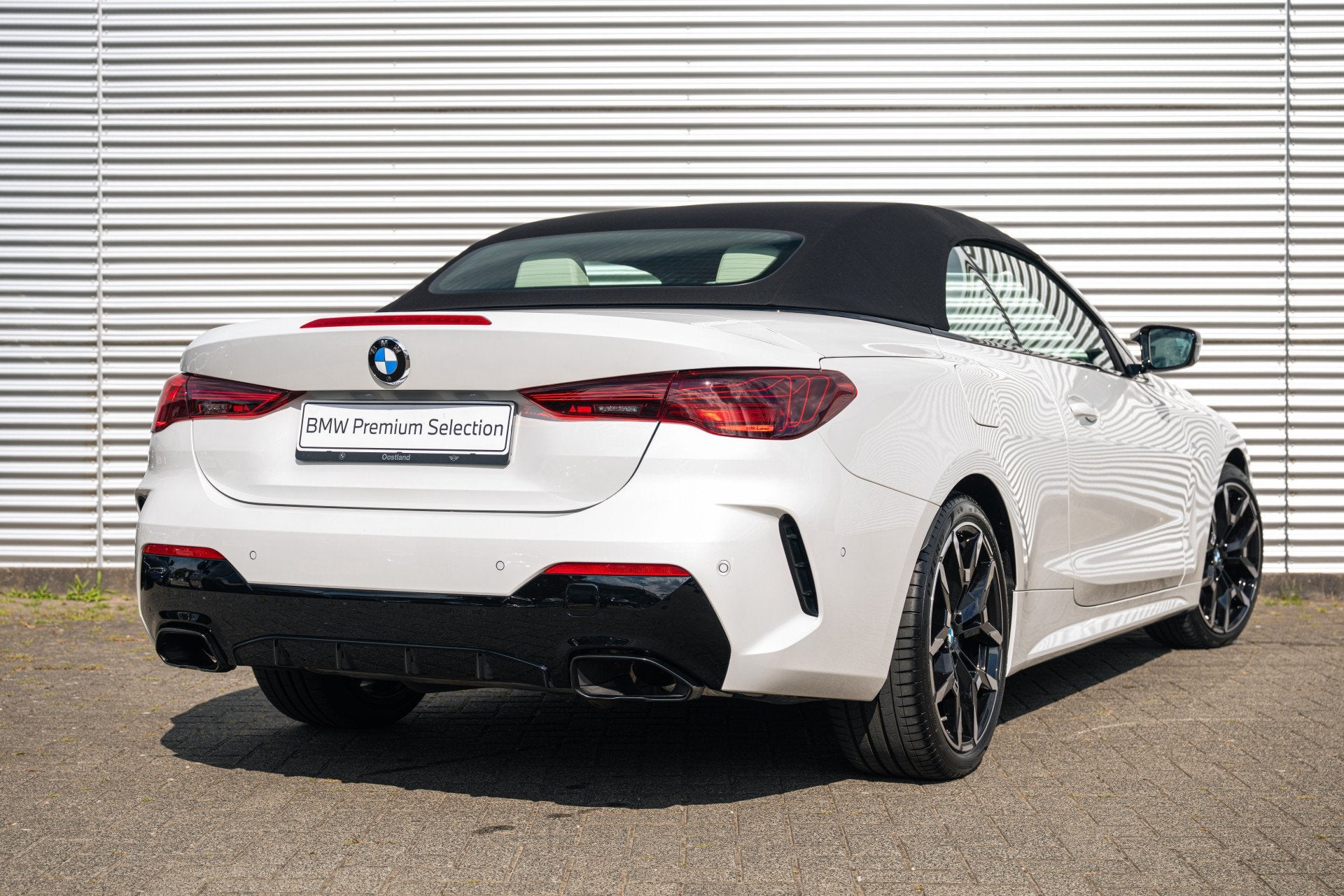 BMW 4 Serie Cabrio M440i xDrive High Executive Automaat / M, Auto's, Automaat, 4-Serie, 4 stoelen, Wit