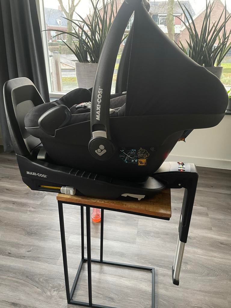 Maxi-Cosi met isofix Base, Ophalen, Verstelbare rugleuning, Zo goed als nieuw, Isofix