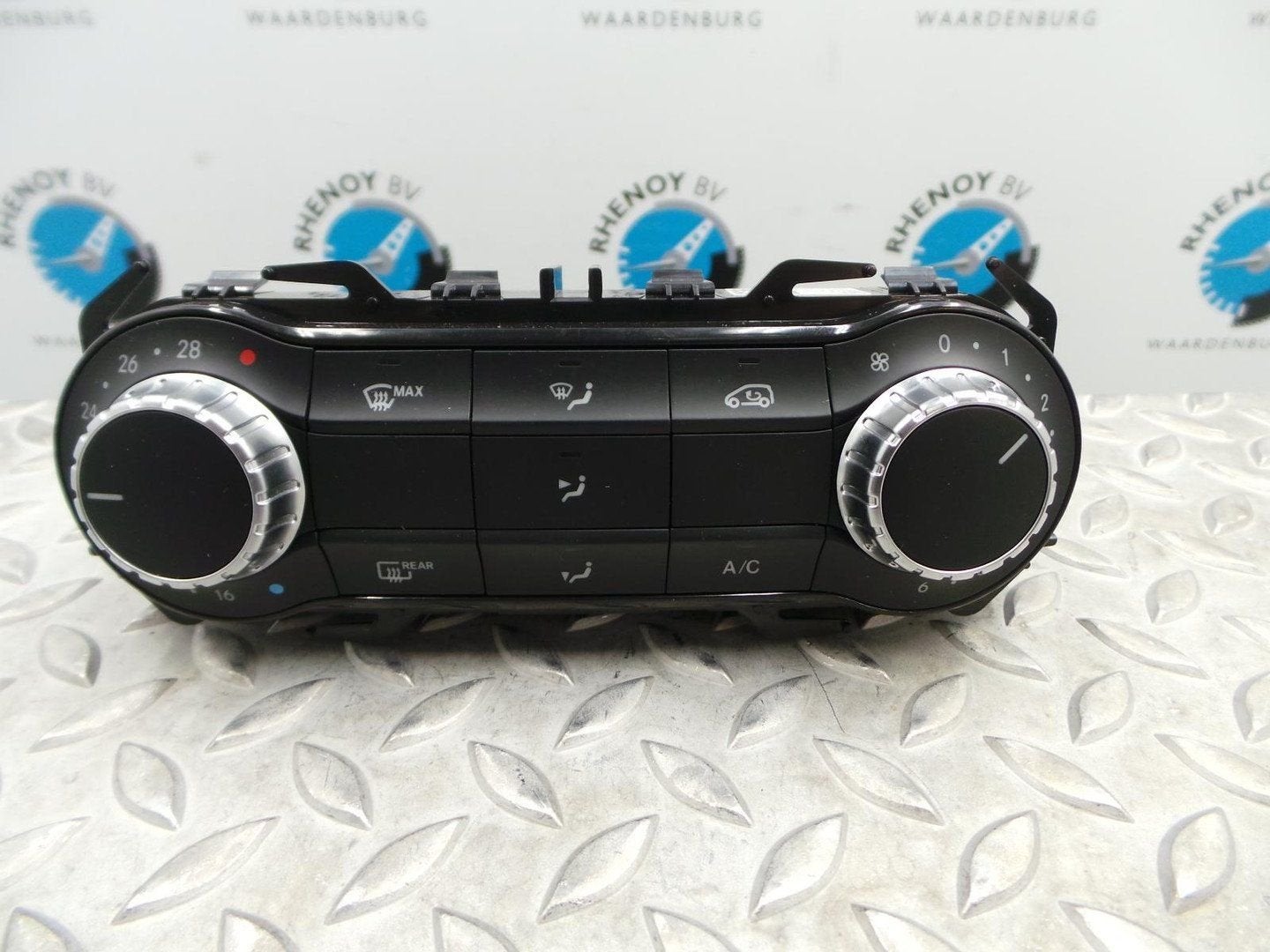 MERCEDES CLA KACHEL BEDIENINGSPANEEL 2015, Auto-onderdelen, Ophalen of Verzenden, Gebruikt, ARN erkend