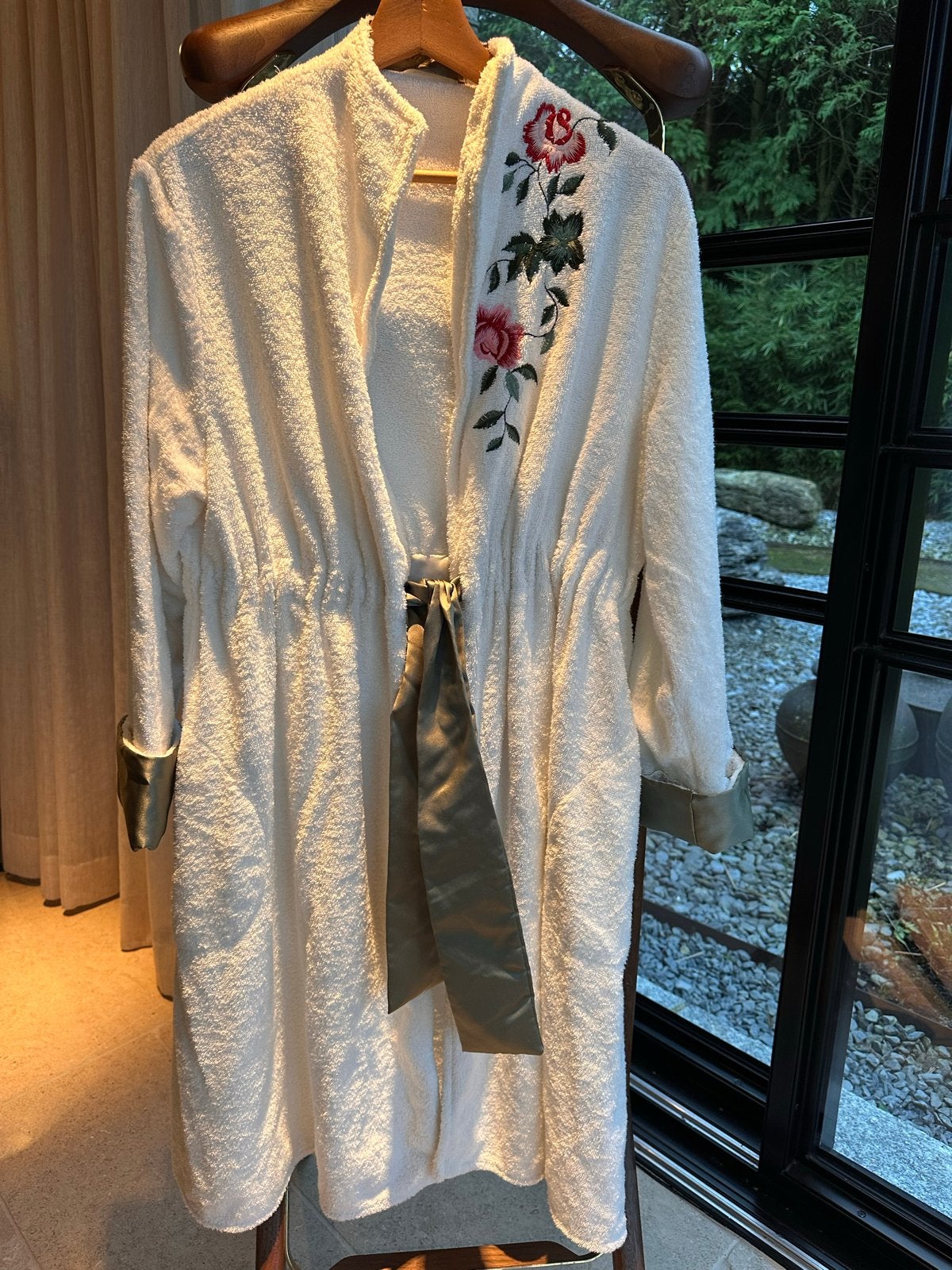 Luna di Giorno Luxe Badjas Wit met Groene Satijnen Bies, Kleding | Dames, Verzenden, Nieuw