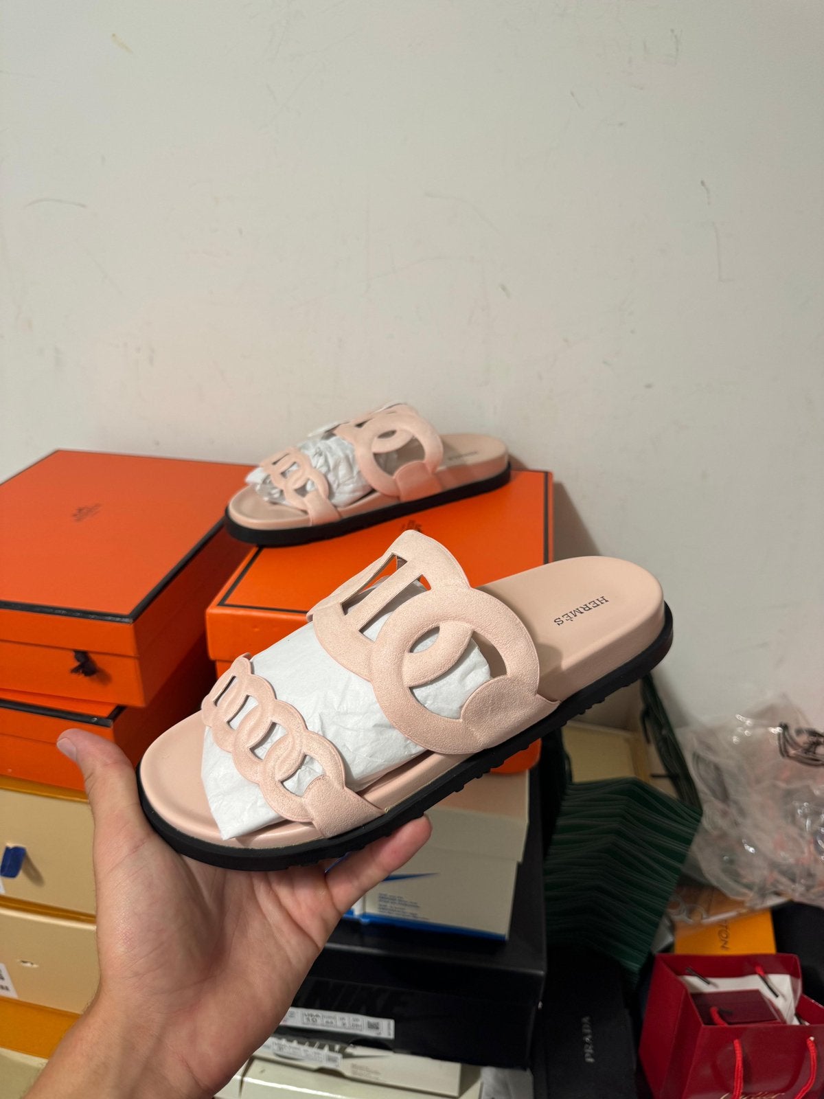 Hermès Chaine d'Ancre Sandal roze, Kleding | Dames, Schoenen, Ophalen of Verzenden, Nieuw, Roze