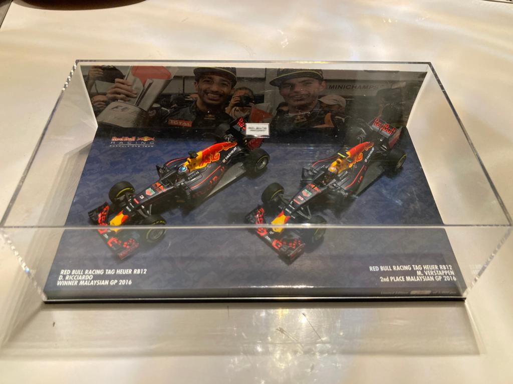 Max Verstappen/daniel riccardo set rb12 malaysian gp2016, Ophalen of Verzenden, Nieuw, Auto, MiniChamps