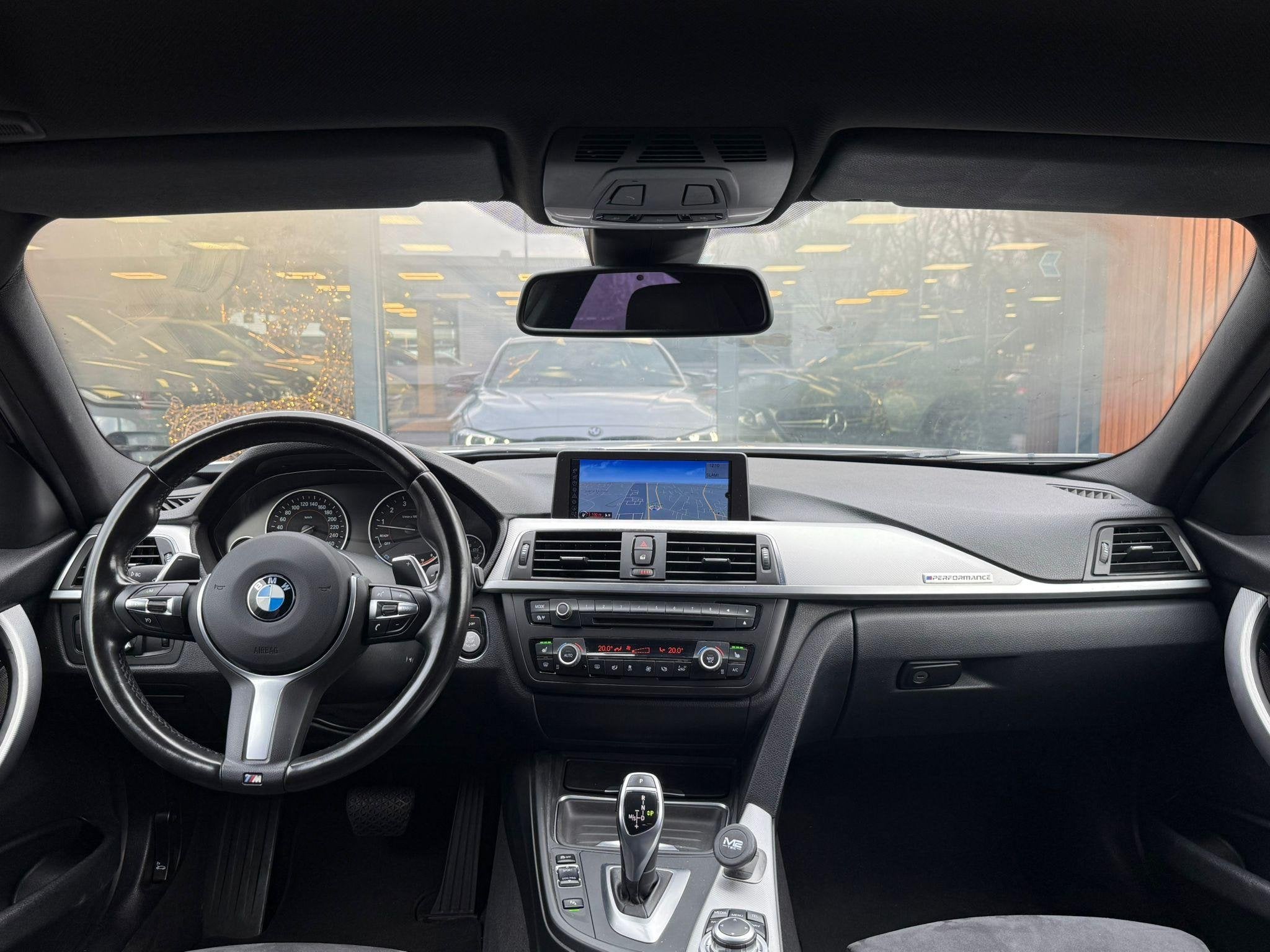 BMW 3-serie 335i xDrive High Executive M-Pakket, Head-up, Ak, Auto's, Stof, Bedrijf, Vierwielaandrijving, Automatische klimaatregeling