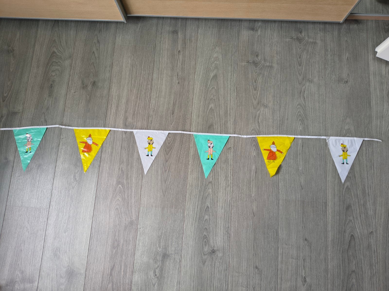 Sinterklaas vlaggenlijn, Ophalen of Verzenden, Gebruikt, Versiering, Kerst of Sinterklaas
