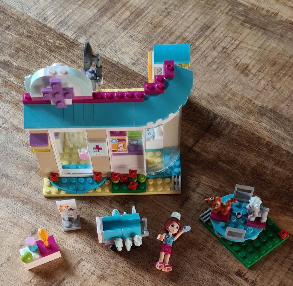 LEGO Friends Dierenkliniek 41085, Compleet, Lego, Friends, Ophalen of Verzenden