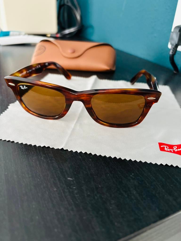 Ray Ban Wayfarer bruin - nieuwstaat, Sieraden, Tassen en Uiterlijk, Zonnebrillen en Brillen | Heren, Ophalen of Verzenden, Zo goed als nieuw