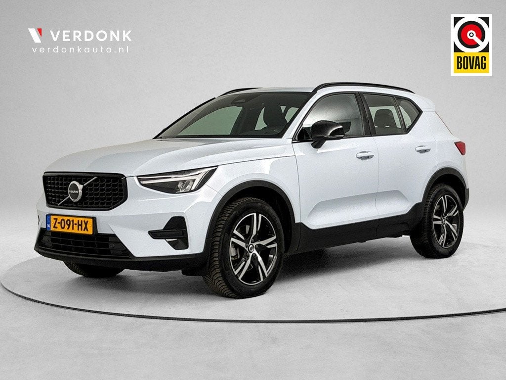 Volvo XC40 2.0 B4 Plus Dark (bj 2024, automaat), 1588 kg, Gebruikt, Euro 6, Blauw