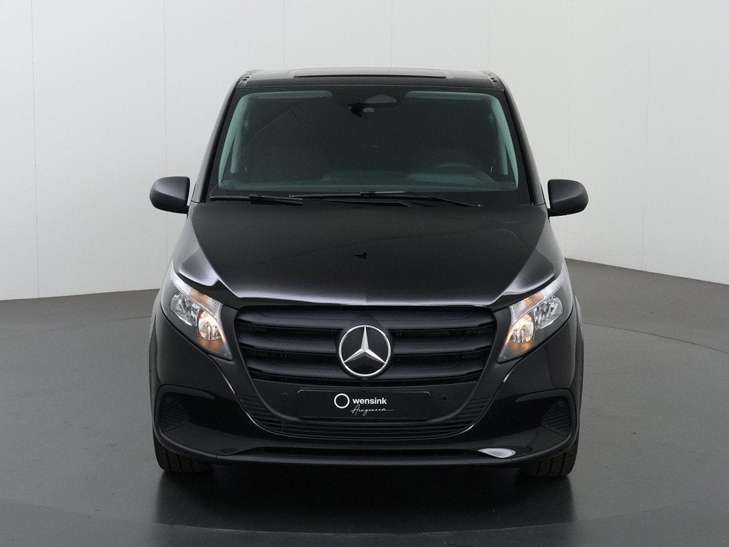 Mercedes-Benz Vito Bestelwagen 114 CDI L2 Pro | Achteruitrij, Automaat, 4 cilinders, Zwart, Mercedes-Benz