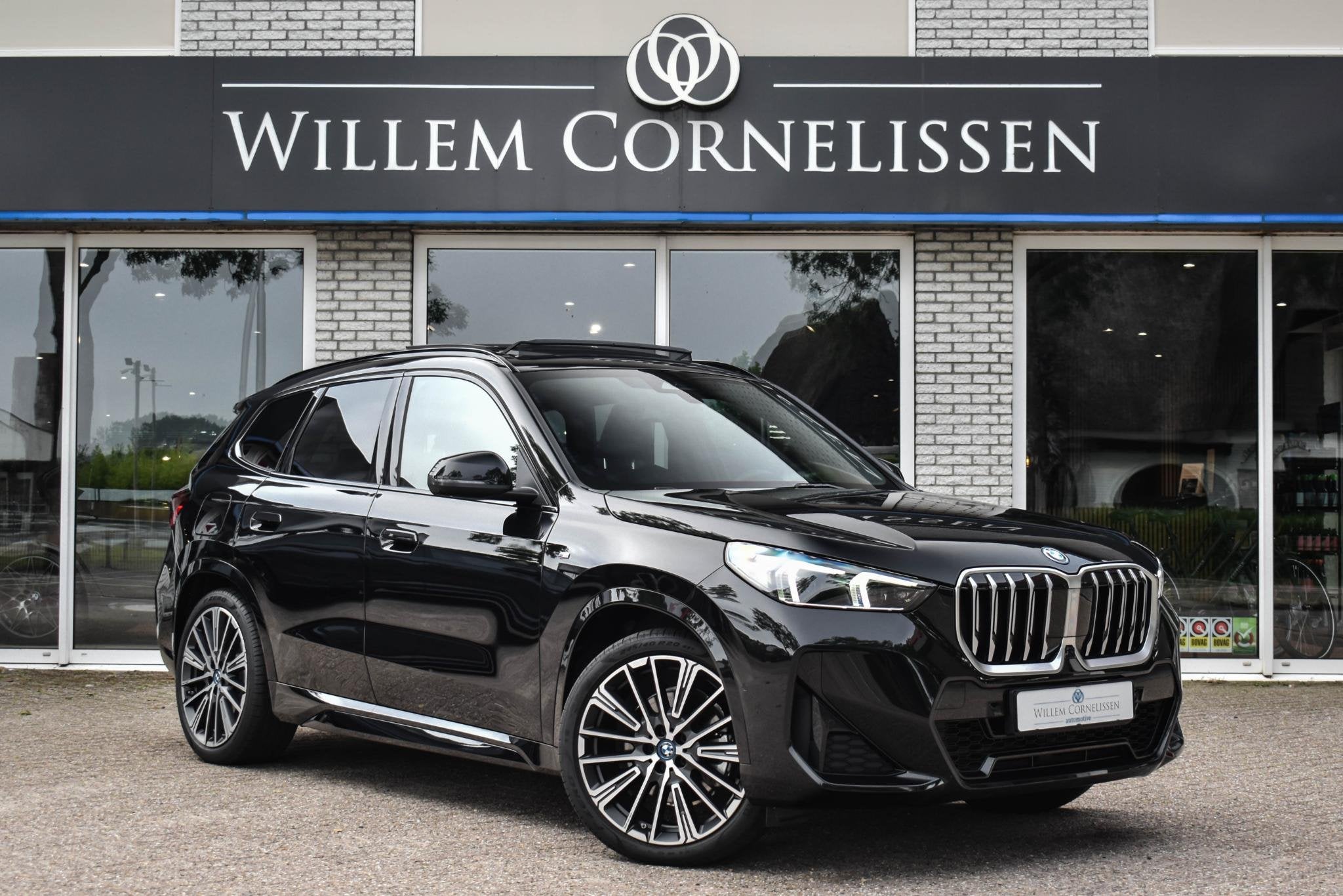 BMW X1 xDrive25e M-Sport Pano ACC 360 Camera Head-Up 20", Auto's, Gebruikt, Euro 6, 16 kWh, Bedrijf