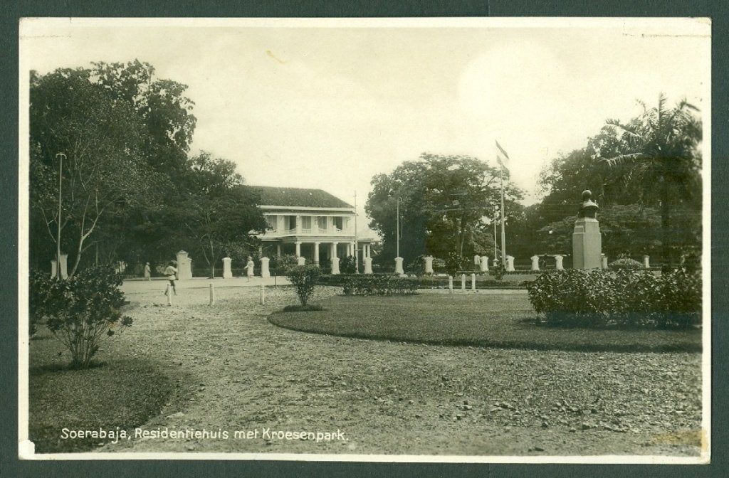 AK Nederlands Indie Soerabaia Residentiehuis 1930, Verzamelen, Ophalen of Verzenden, 1920 tot 1940, Gelopen, Gelderland