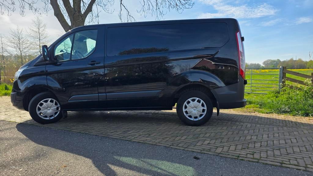 Ford Transit Custom - nw Distributieriem - goed onderhouden, Auto's, Bestelauto's, Voorwielaandrijving, Stof, 4 cilinders, Zwart