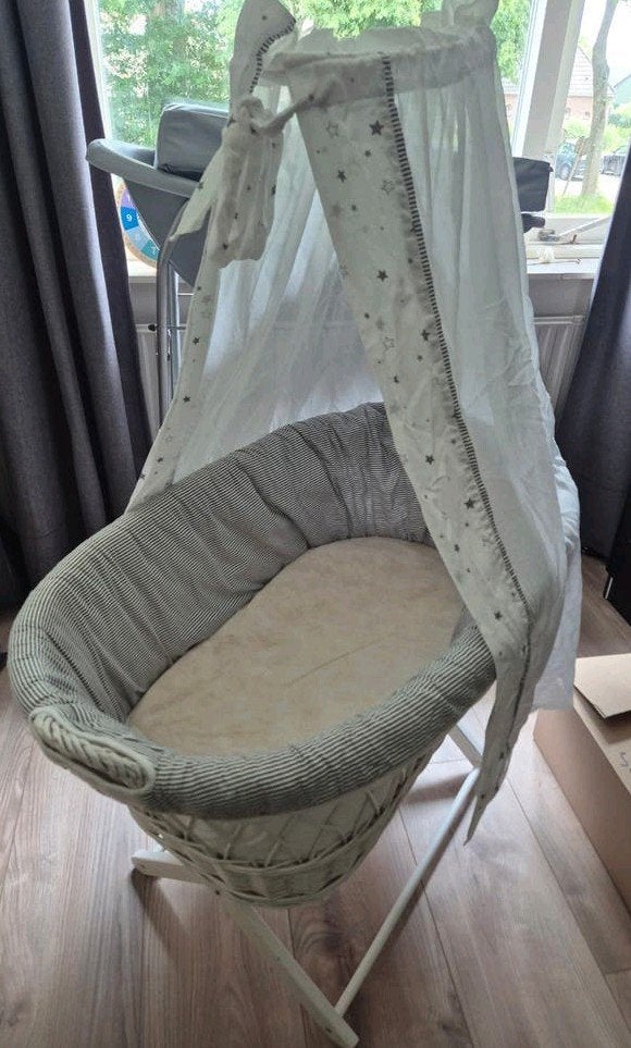 Baby wieg, Ophalen