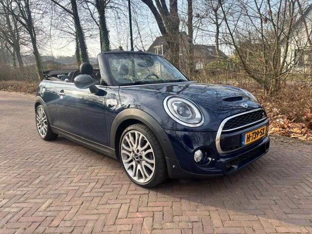 Mini 2.0 S Cooper Cabrio 2016 Blauw, Auto's, Voorwielaandrijving, Zwart, Cabriolet, Leder