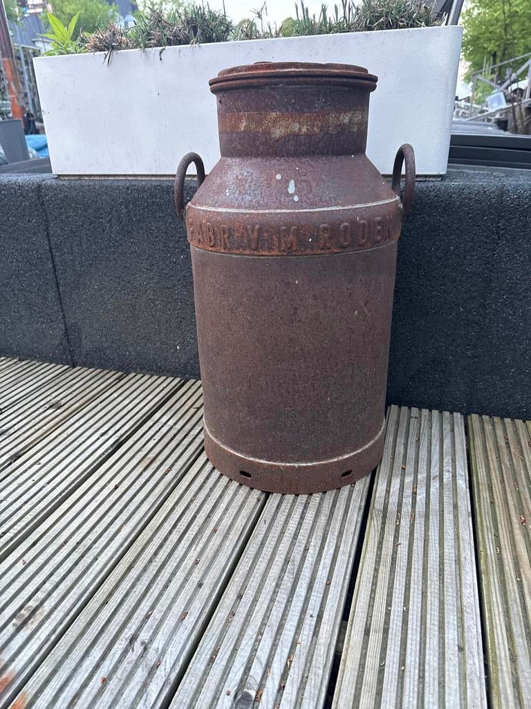 Antieke melkbus - Decoratieve roestige melkkan, Ophalen