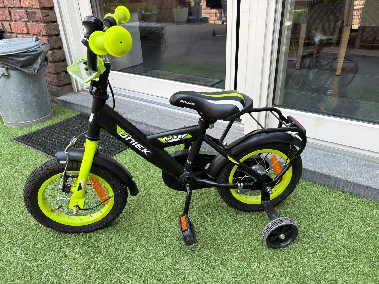 Stoere 12 inch kinderfiets, Fietsen en Brommers, Ophalen, Zo goed als nieuw, Minder dan 16 inch, Zijwieltjes