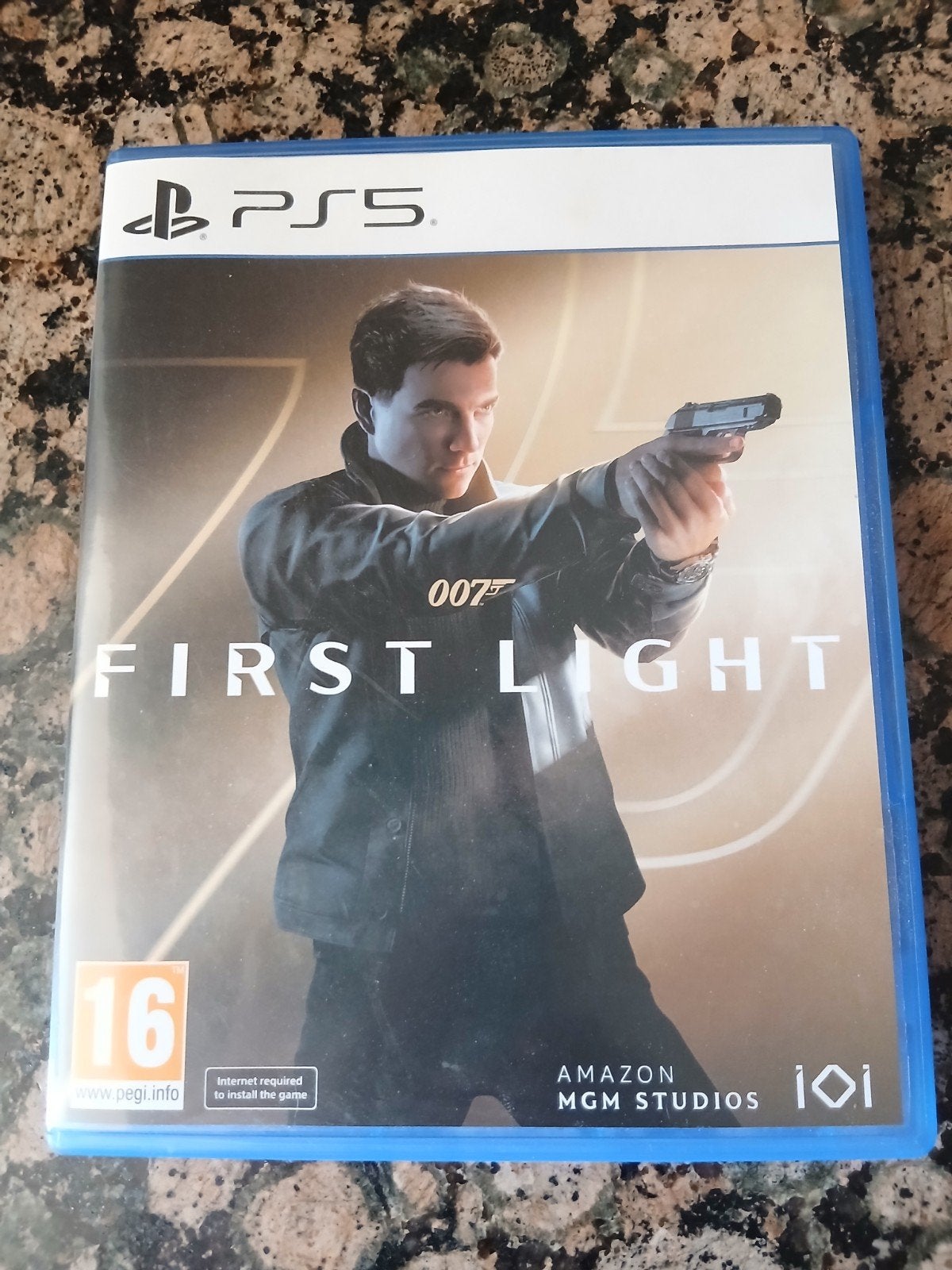 007 First Light PS5 - Nieuwstaat, Ophalen