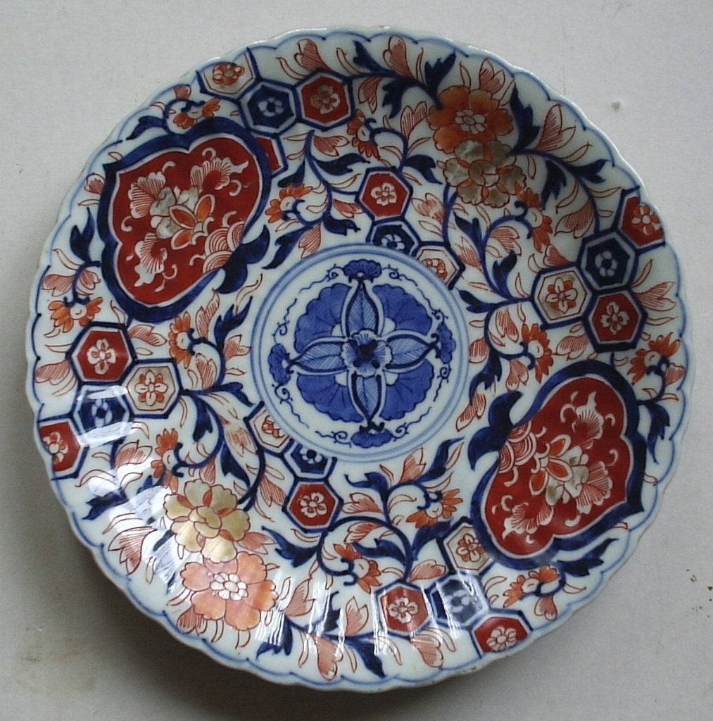 Antiek porceleinen bord / schotel. Japan Imari porcelein (a), Antiek en Kunst, Verzenden