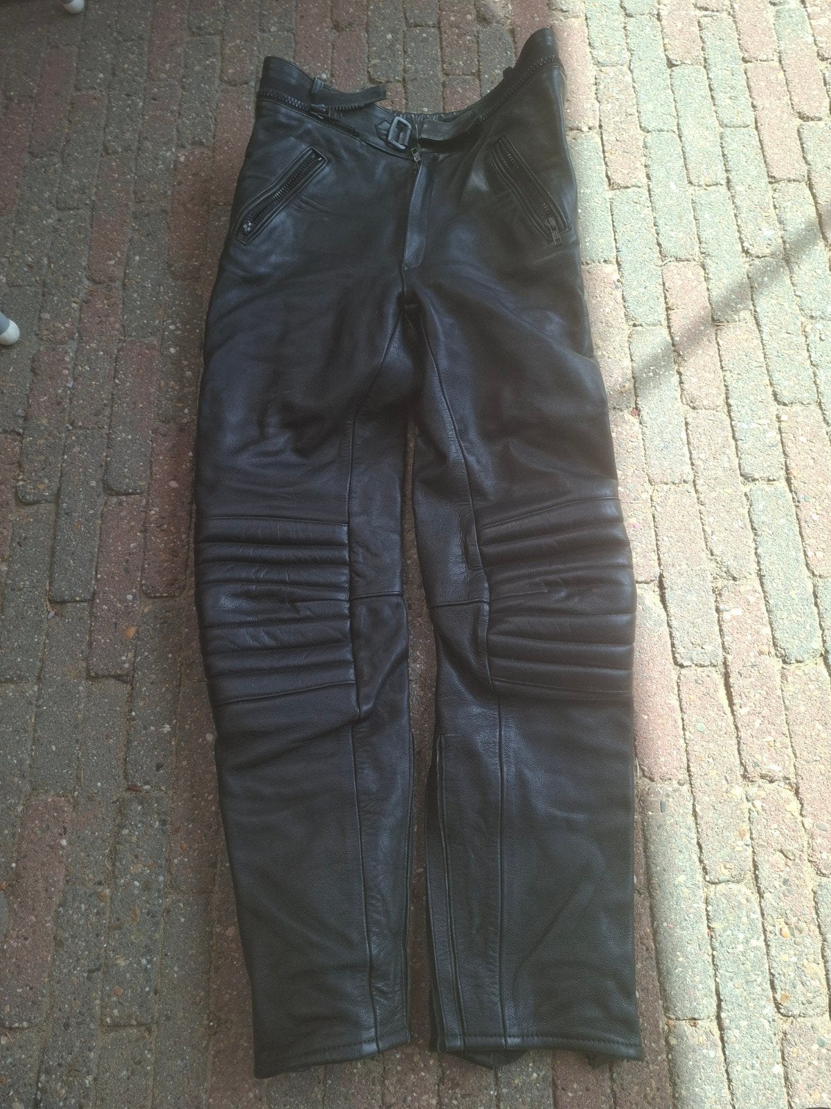 Mooie leren motorbroek, zgan, maat 50 - Damen Leathers, Ophalen, Broek | leer, Heren, Damen Leathers