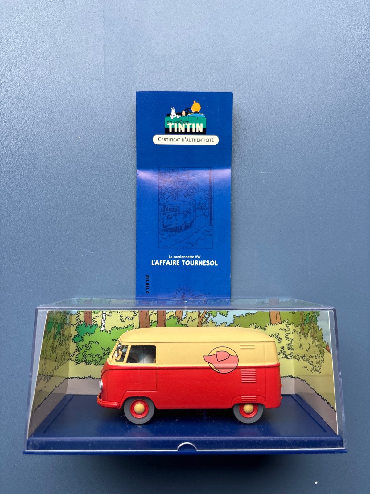 Kuifje auto 1/43 - VW Combi L'Affaire Tournesol, Hobby en Vrije tijd, Modelauto's | 1:43, Ophalen of Verzenden, Zo goed als nieuw