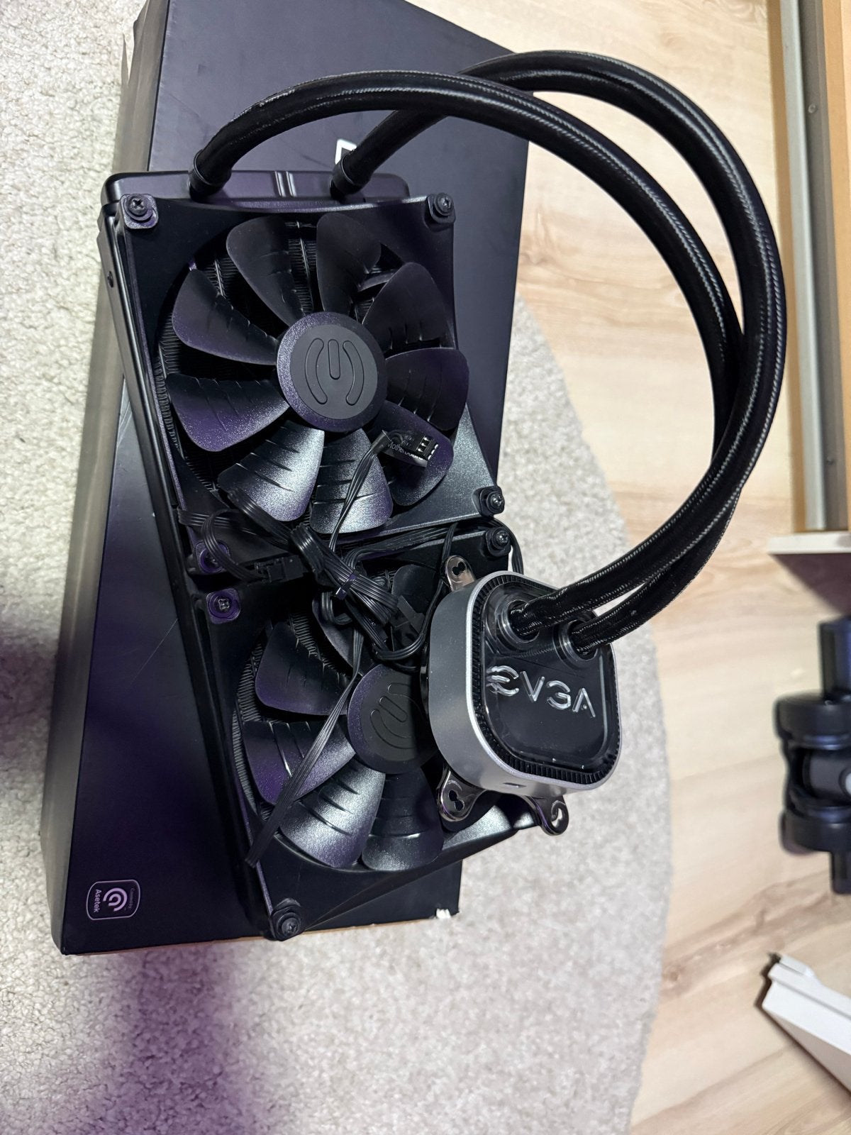 EVGA CLC 240mm All-in-One RGB CPU Liquid Cooler, Computers en Software, Computerkoelers, Ophalen of Verzenden, Zo goed als nieuw