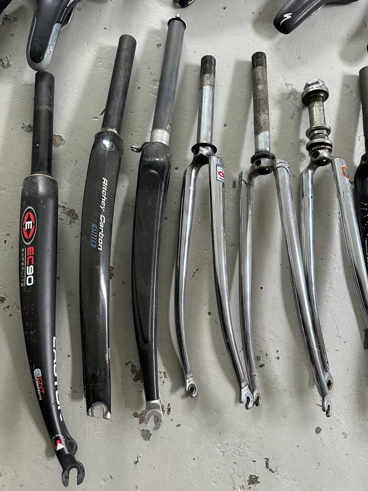 Carbon racefiets voorvorken, stalen voorvorken, zadels, Fietsen en Brommers, Ophalen of Verzenden, Zo goed als nieuw, Voorvork