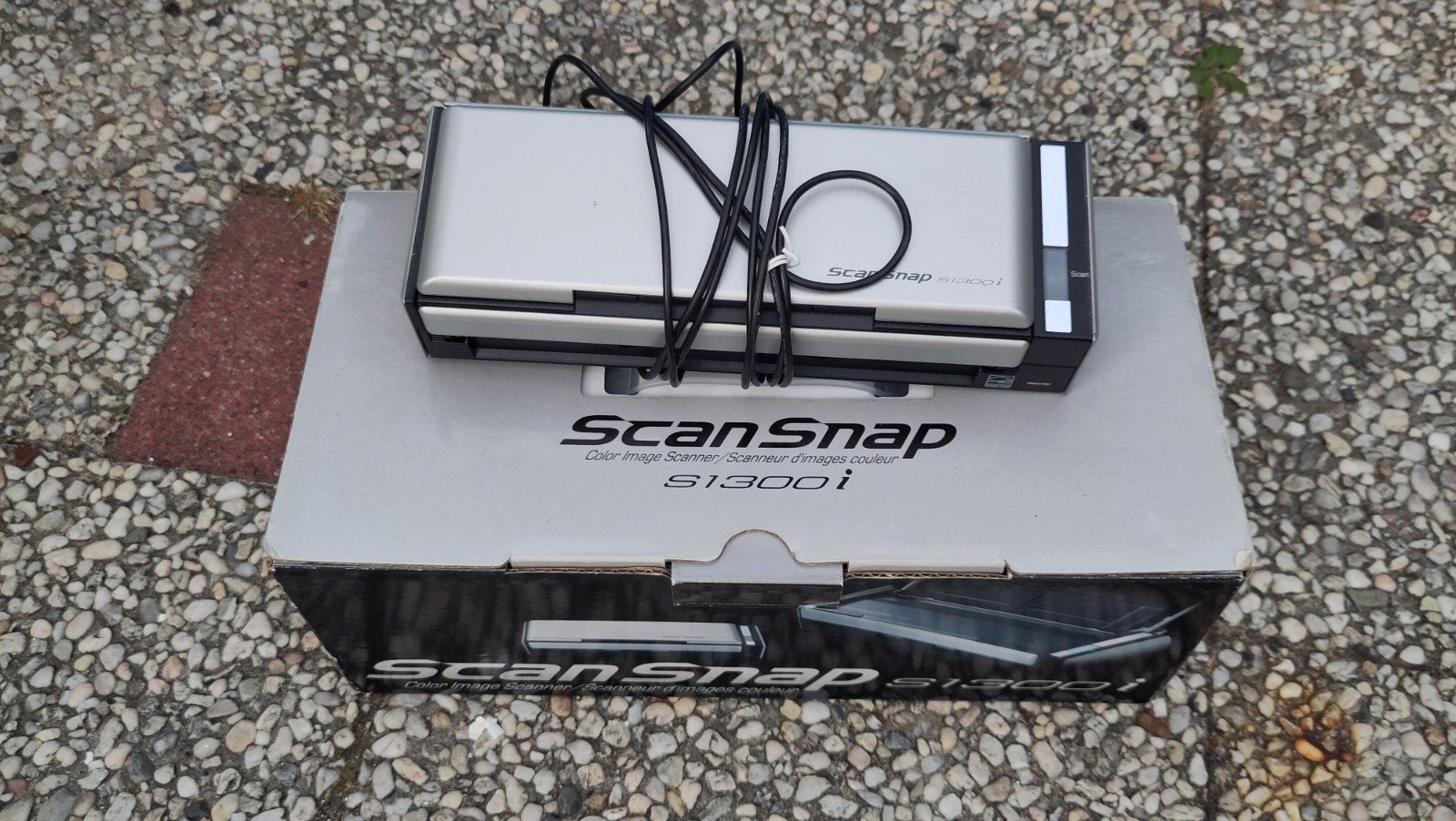 Fujitsu ScanSnap S1300i Mobiele Documentscanner, Ophalen, MacOS, Zo goed als nieuw, Mobiele scanner