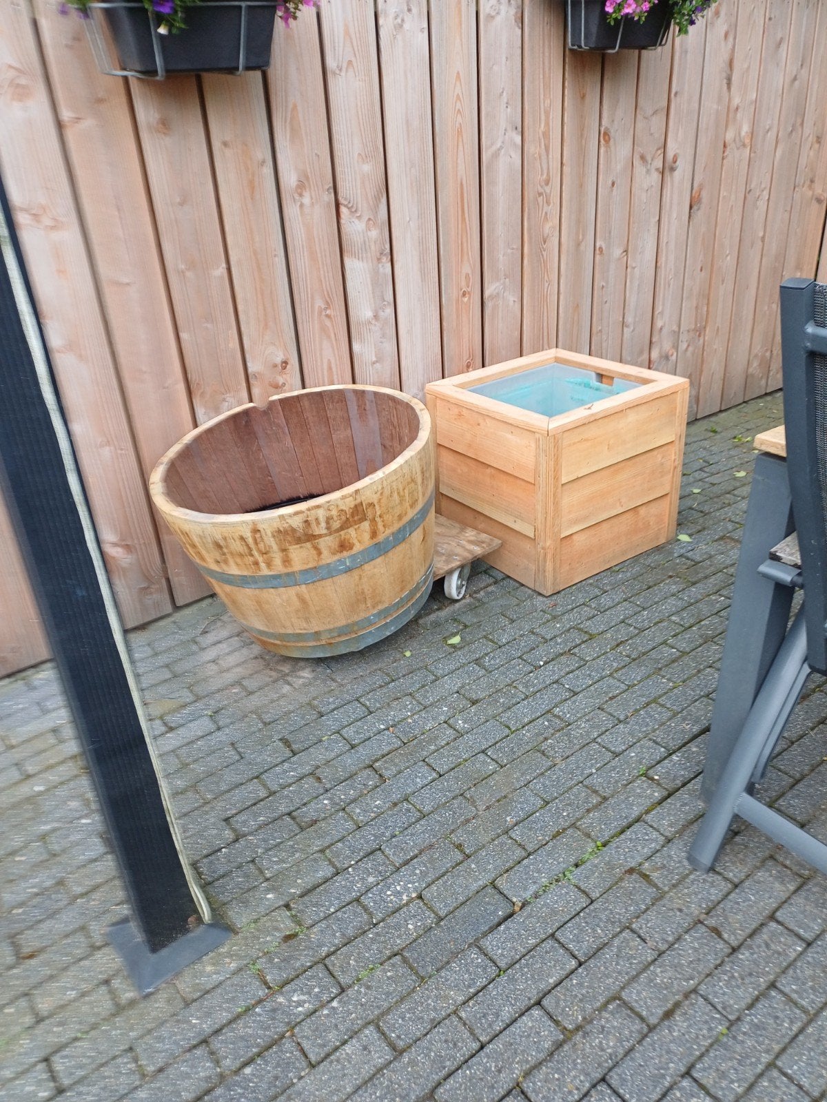 plantenbak  Eikenhouten  Bloembak  Minivijver  wijnvat, Tuin en Terras, Bloembakken en Plantenbakken, Ophalen, Kunststof, Rond