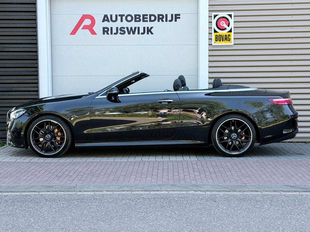 Mercedes-Benz E-klasse Cabrio 220 d AMG Line Memory/360/HuD, Auto's, Achterwielaandrijving, Euro 6, Cabriolet, Zwart
