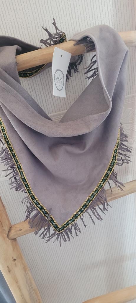 Lina Noy Collection suède poncho met franjes, Lina Noy Collection, Ophalen of Verzenden, Nieuw