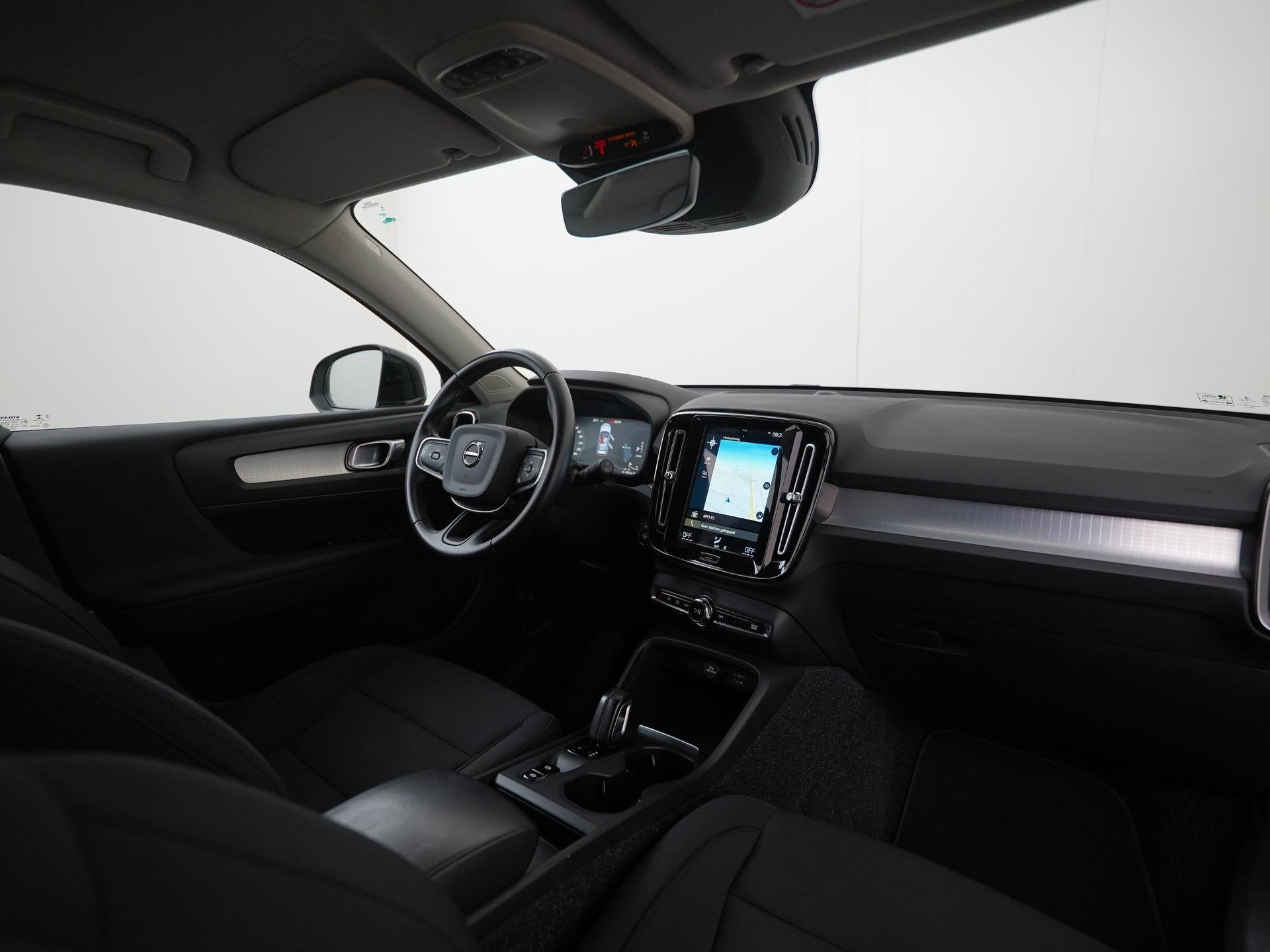 Volvo XC40 T5 Recharge Inscription Expr | Camera | Navigatie, Auto's, Stof, Euro 6, 1712 kg, Zwart