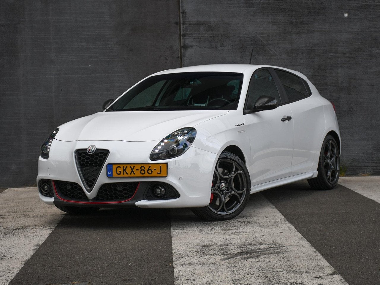Alfa Romeo Giulietta Veloce 1.750 Turbo 240pk Automaat RAGAZ, Auto's, Alfa Romeo, Automaat, 15 km/l, Gebruikt, 4 cilinders