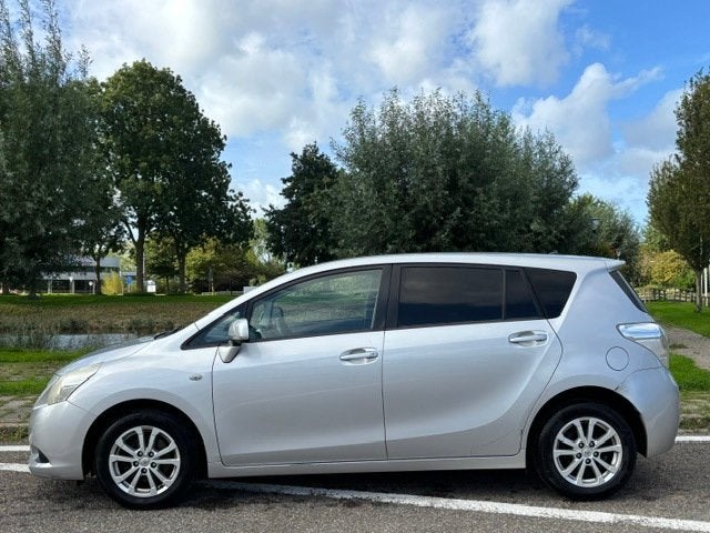 Toyota Verso 2.0 D-4D-F Aspiration Grijs kenteken! ECC Audio, Auto's, Gebruikt, Zwart, 4 cilinders, Origineel Nederlands