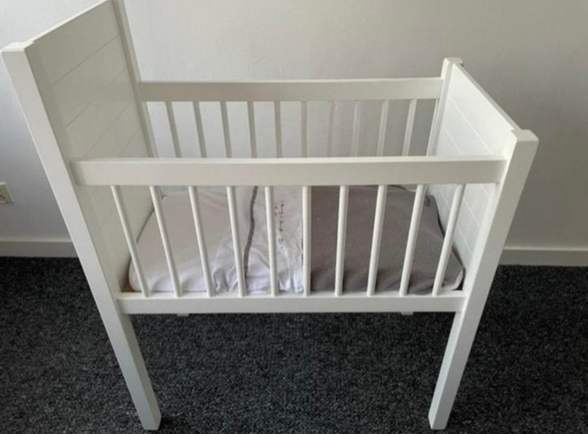 Kidsmill Wit houten wiegje Noa met matras, Ophalen, Zo goed als nieuw, Wieg