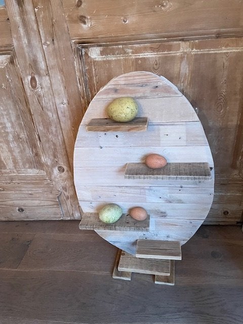 Groot ei van hout met plankjes. Paasei steigerhout. 72 cm., Diversen, Pasen, Ophalen, Gebruikt