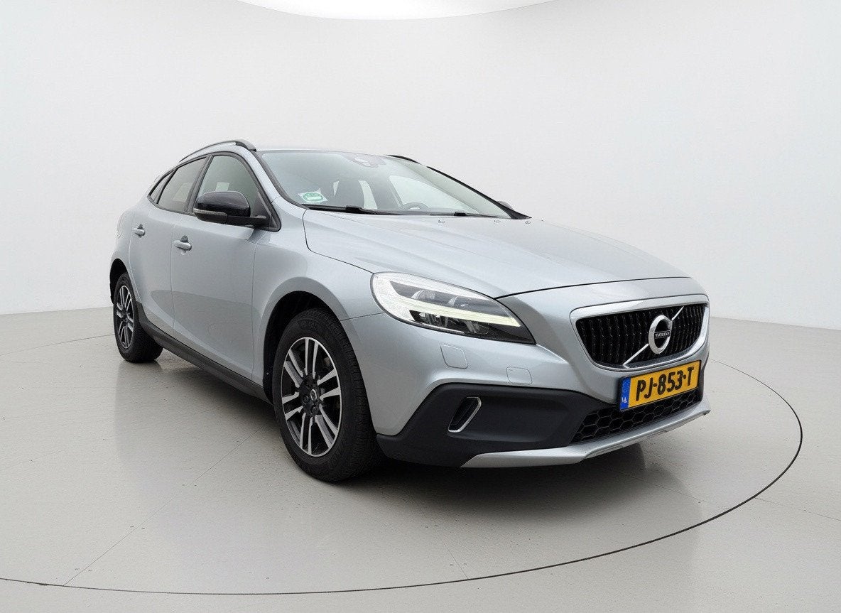 Volvo V40 Cross Country 1.5 T3 Nordic+|Camera|Cruise|Nap|2e, Euro 6, 700 kg, Leder en Stof, Origineel Nederlands