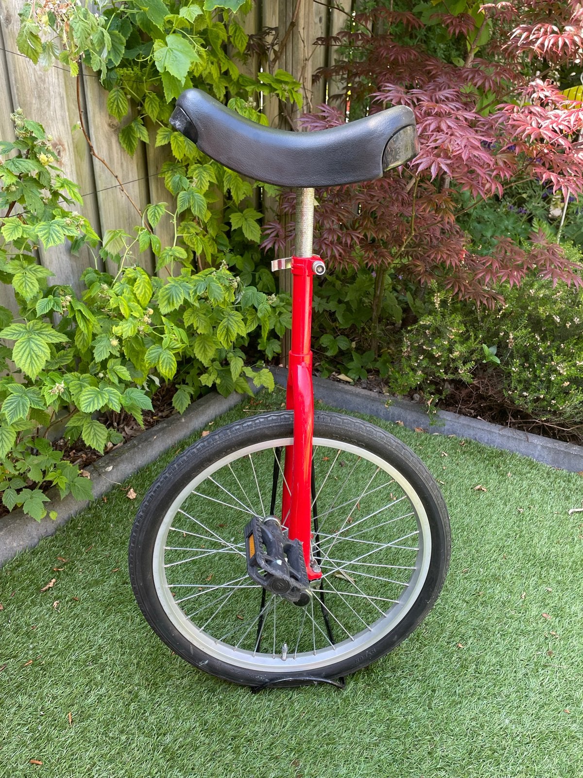 Rode eenwieler - Perfect voor beginners en gevorderden, Ophalen of Verzenden, Gebruikt