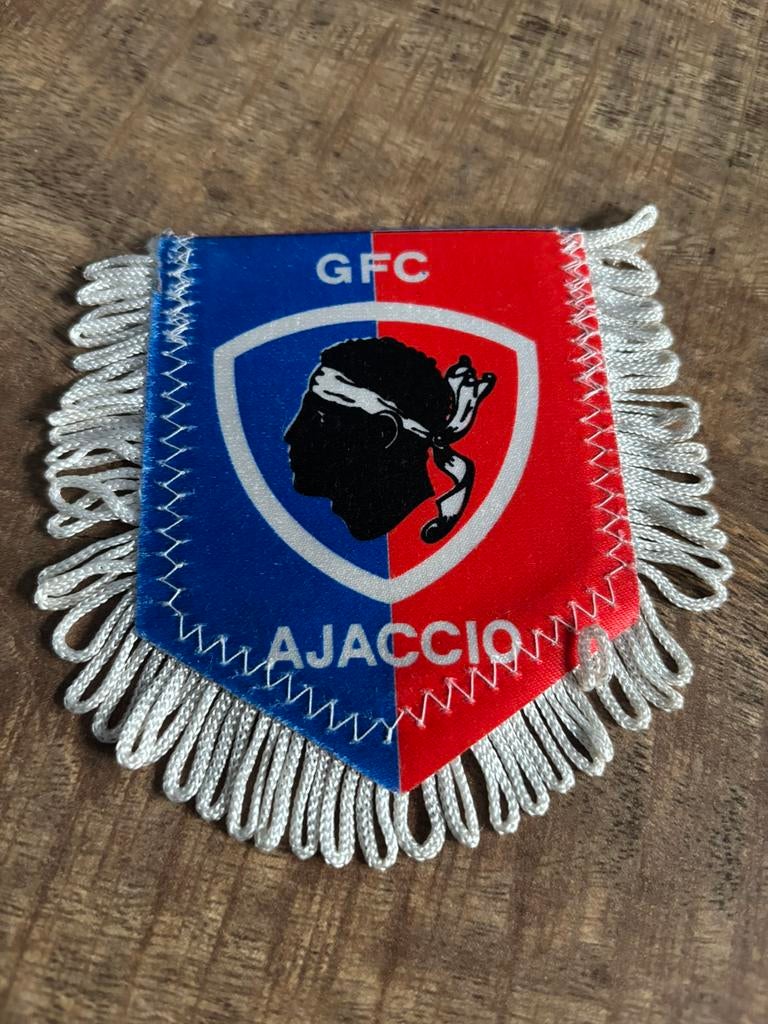 Ajaccio vaantje, Ophalen of Verzenden, Buitenlandse clubs, Vaantje of Sjaal