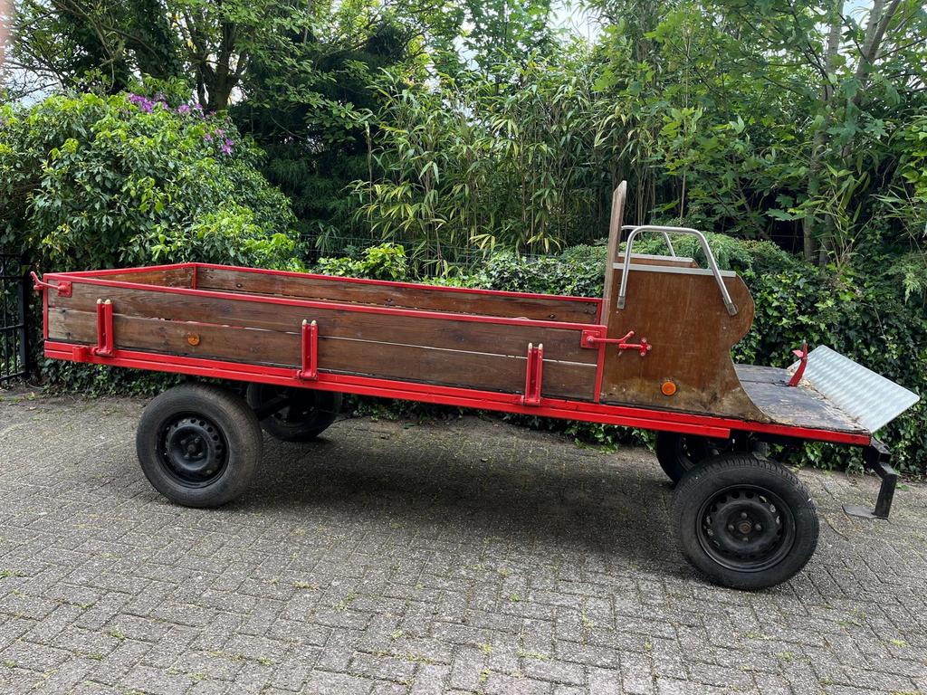 Platte kar voor paard/tracktor, Ophalen