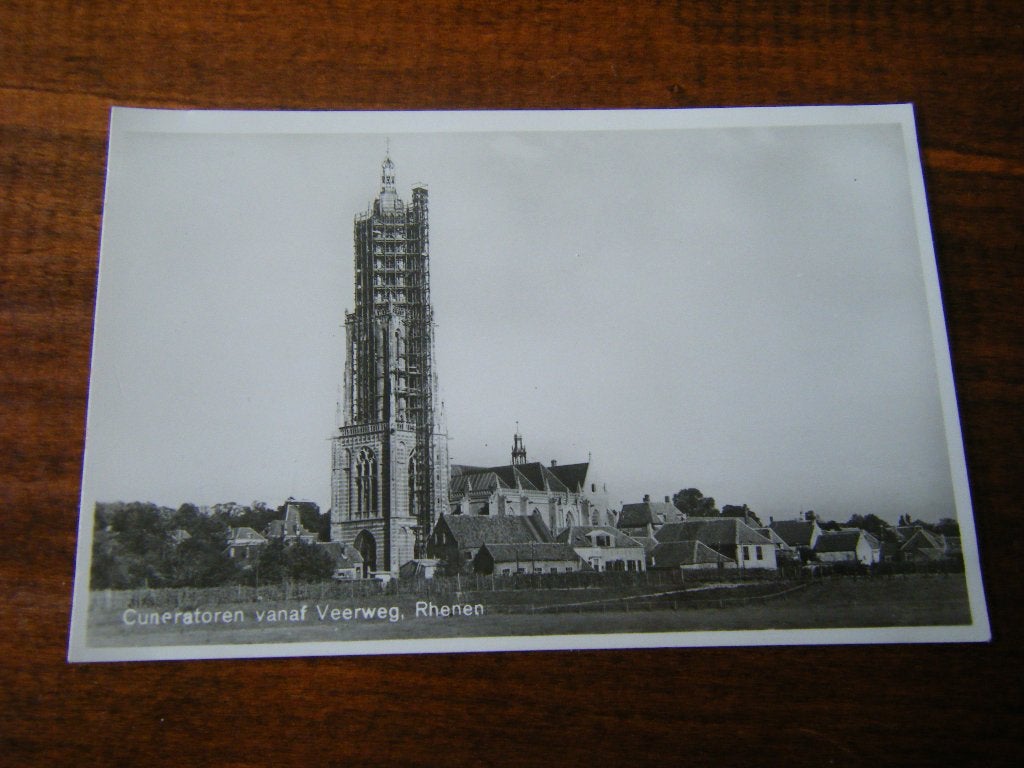 F43 - Rhenen - Cuneratoren vanaf Veerweg - Mooi/Oud, Verzamelen, Ophalen of Verzenden, 1940 tot 1960, Utrecht