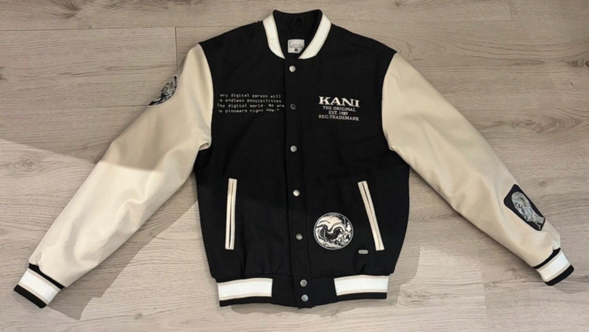 KARL KANI Varsity Jacket Zwart/Crème met Patches - Maat S, Ophalen of Verzenden, Zo goed als nieuw, Maat 46 (S) of kleiner, Zwart