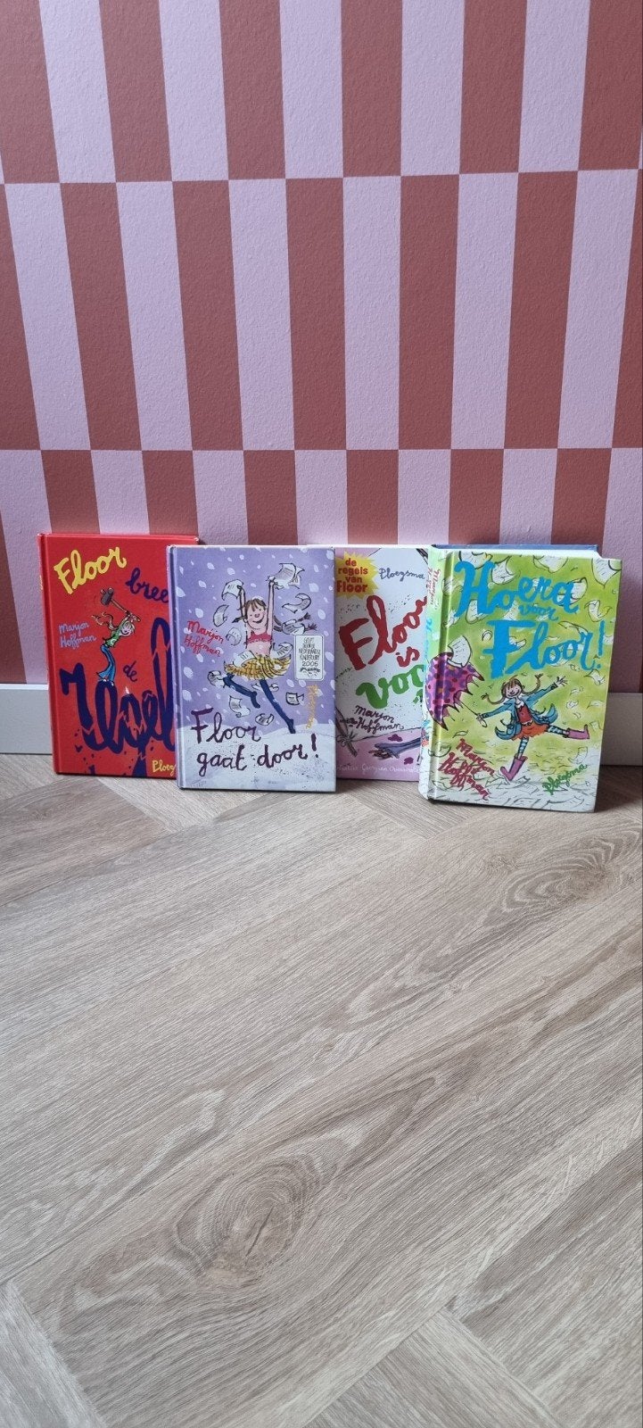 4 boeken Regels van Floor, Boeken, Ophalen of Verzenden, Gelezen, Verhalen
