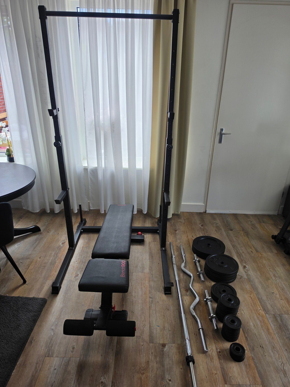 Complete fitness set: Squatrek, Bankje, Halters & Gewichten, Sport en Fitness, Fitnessmaterialen, Ophalen
