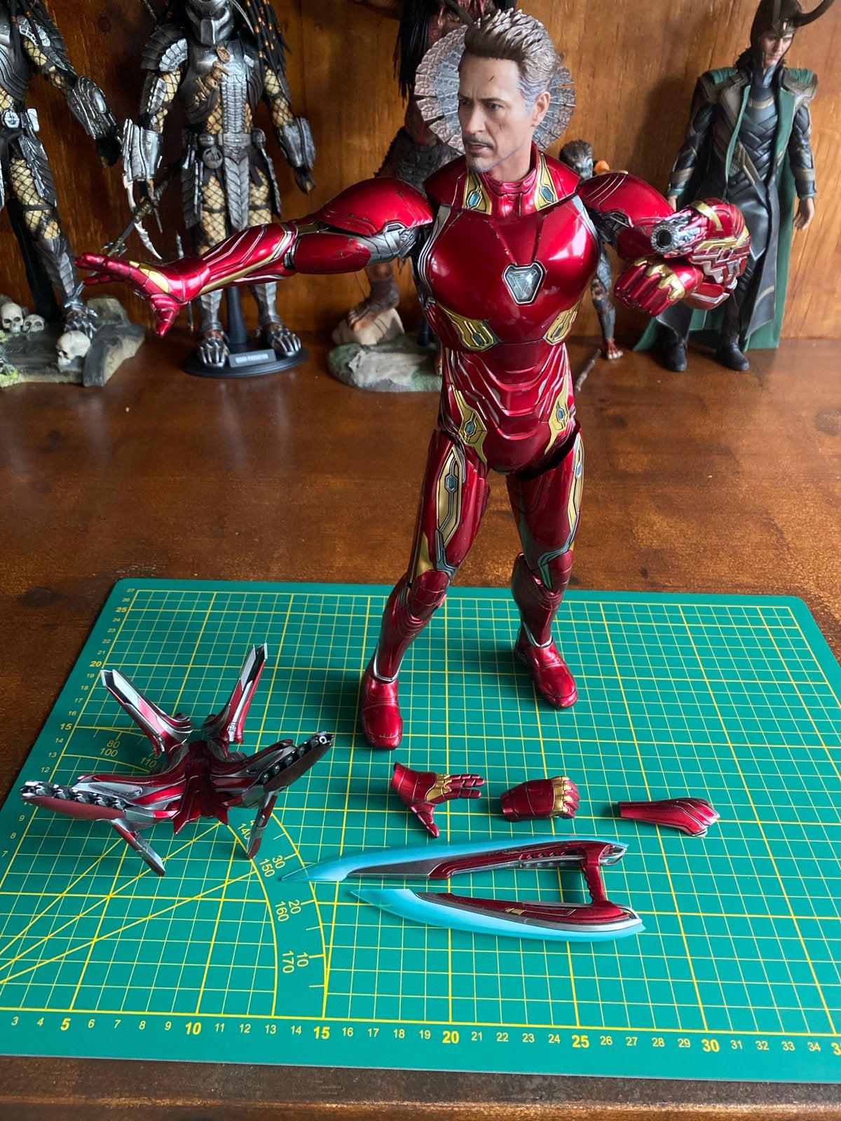 Hot Toys Iron Man Mark 50 lees omschrijving, Ophalen of Verzenden, Zo goed als nieuw
