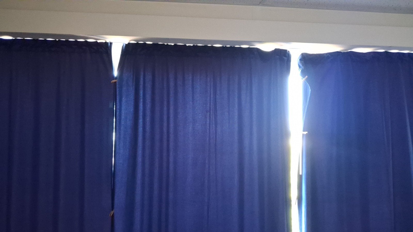 Blauwe gordijnen, Huis en Inrichting, Stoffering | Gordijnen en Lamellen, Ophalen, Plooiafwerking, Gebruikt, 130 cm